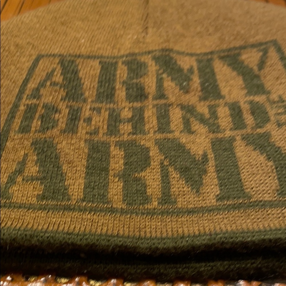 Knit cap - Picture 2 of 2